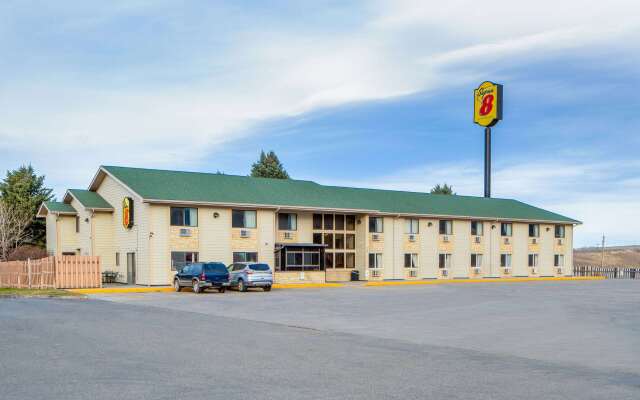 Super 8 by Wyndham Livingston Yellowstone