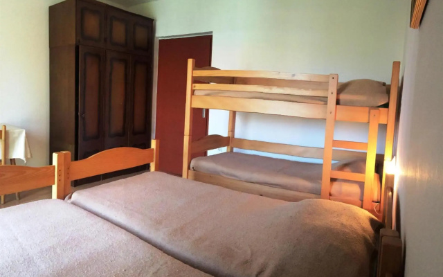 Rooms and apartment Ana