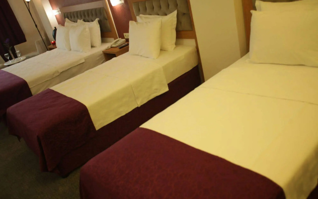 Helikon Business Hotel