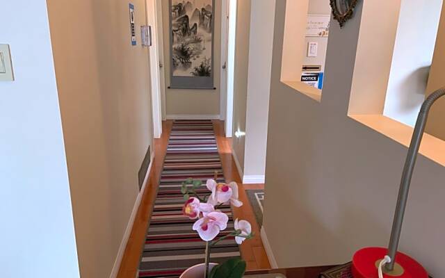 Orchid House near Vancouver YVR Airport