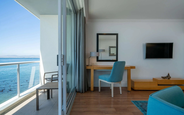 Radisson Collection Hotel, Waterfront Cape Town