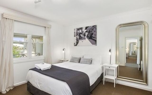 Lake Daylesford Apartment 6