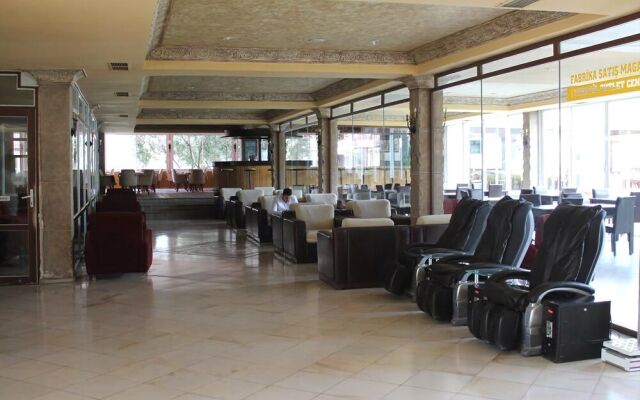 Barika Park Termal Otel