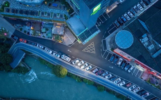 Holiday Inn Dujiangyan Ancient Town by IHG