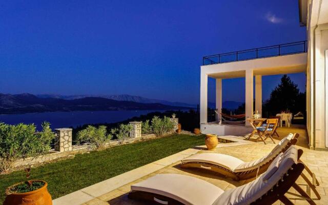 Villa Drepanou Bay