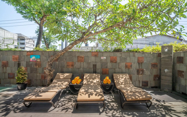 Grand Livio Kuta Hotel