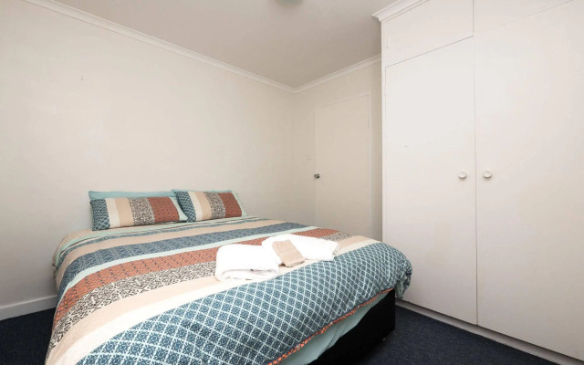 Two Beds off the Beach
