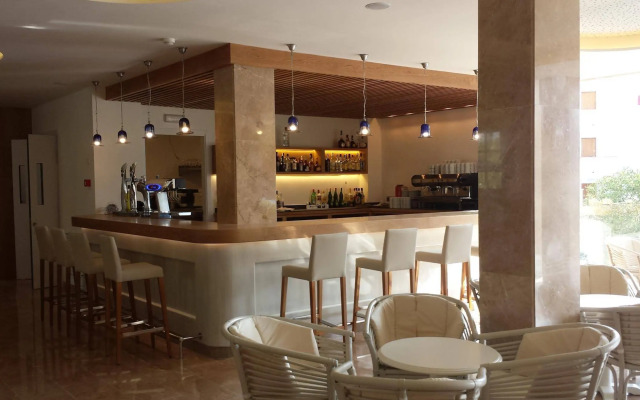 Puerto Azul Suite Hotel