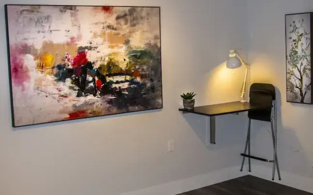 WOW Luxury Suites - Halifax Downtown