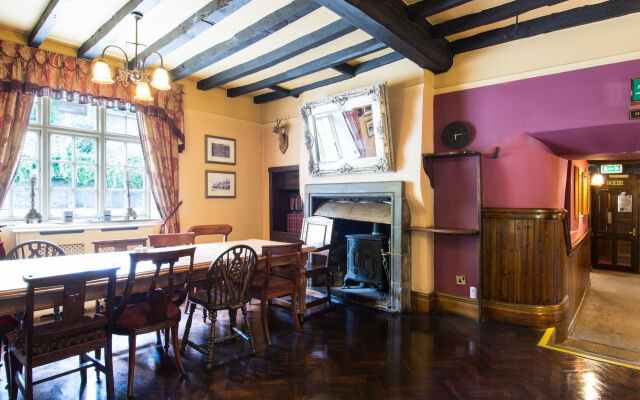 The George Hotel
