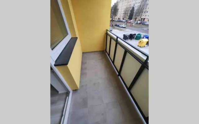 Moderné štúdio s balkónom v novostavbe