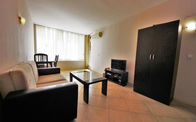 Menada Sunset Beach Apartment