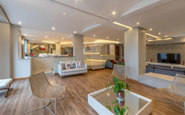 Hotel Laghetto Siena
