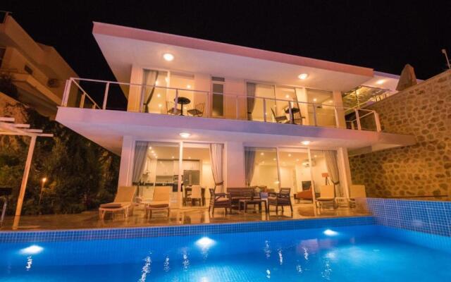 Lumiere Villas