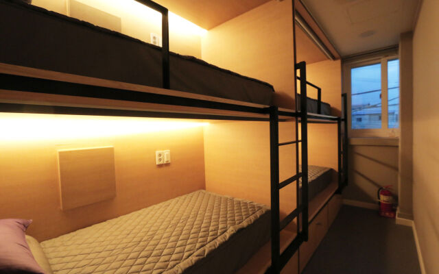 Blueboat Hostel Gyeongju