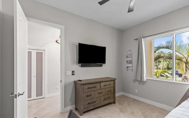 Sunrise Island Retreat