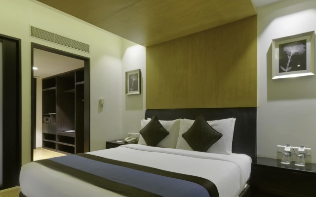 Davanam Sarovar Portico Suites Bengaluru