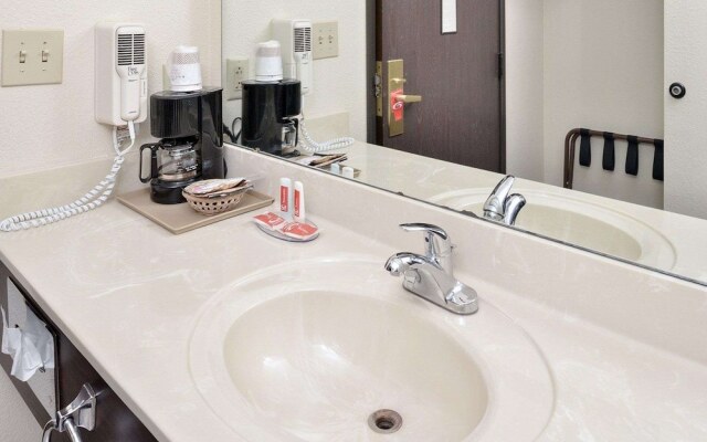 Country Hearth Inn Shelbyvill