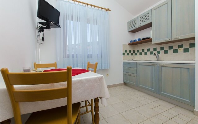 Apartments Toni Sea view