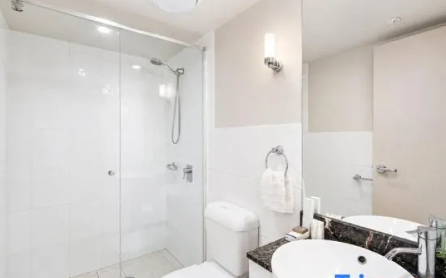Chevron Renaissance Apartments - Central Surfers Paradise - Hosted by wowstay – Bathroom – Gold Coast