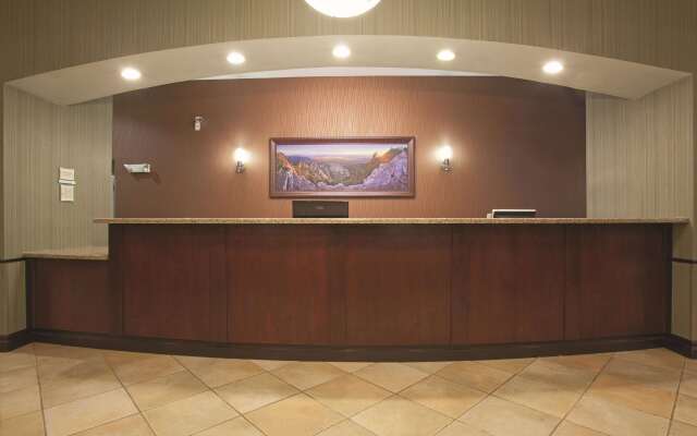 La Quinta Inn & Suites by Wyndham Albuquerque Midtown