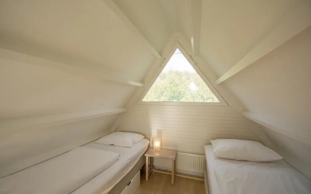 Radiant Seaside Holiday Home