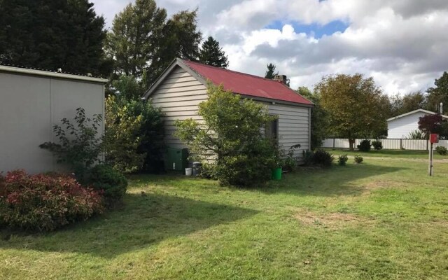 New Windsor Lodge & Caravan Park