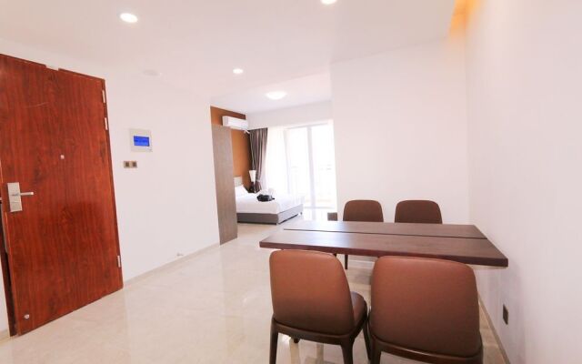 EASTLAND Hotel & Apartment