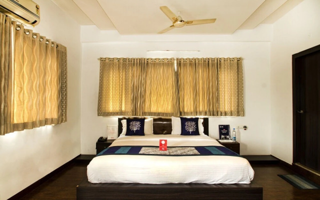 18 Square Lake View Boutique Hotel