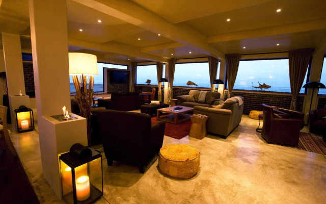 Pelican Point Lodge