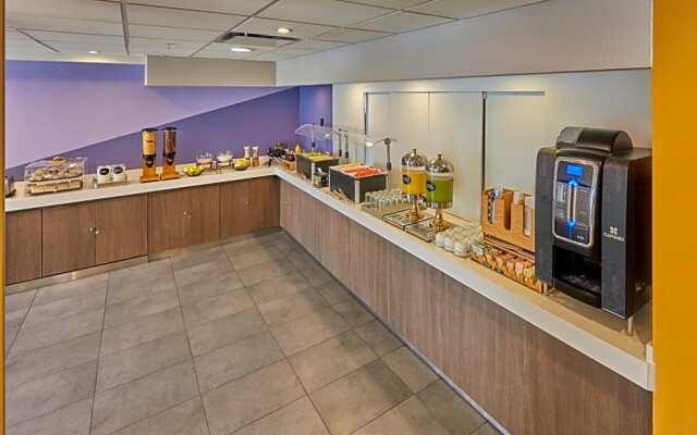 City Express Suites San Luis Potosí