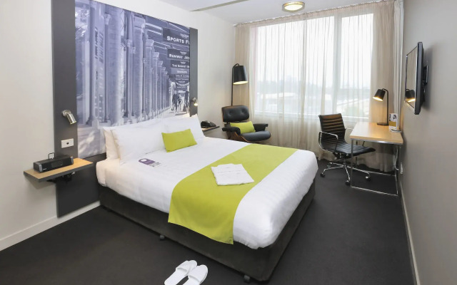 Mercure Melbourne Therry Street