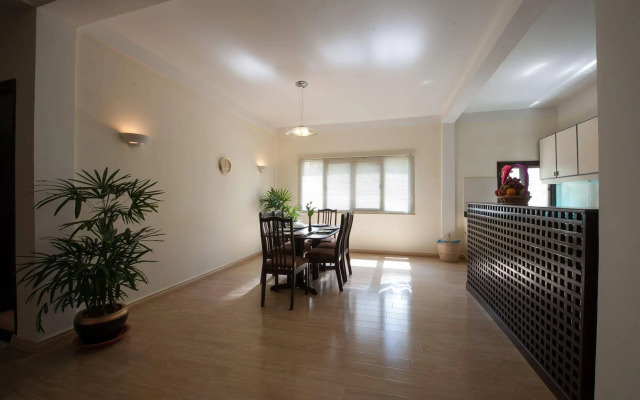 Embassy Place Apartments