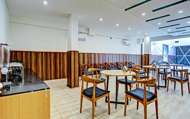 Hotel Noida Grand 58