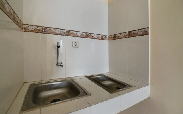 OYO 306 Koen Residence