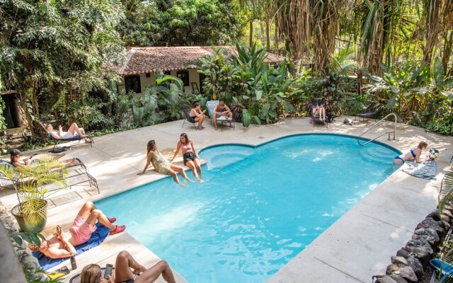 Surf & Yoga Lodge Santa Teresa