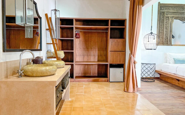Aram Residence