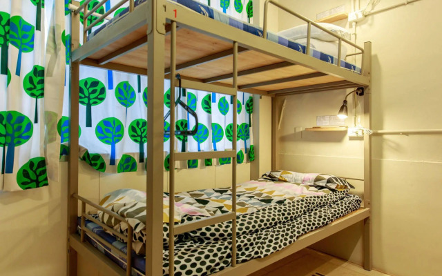 Vis House