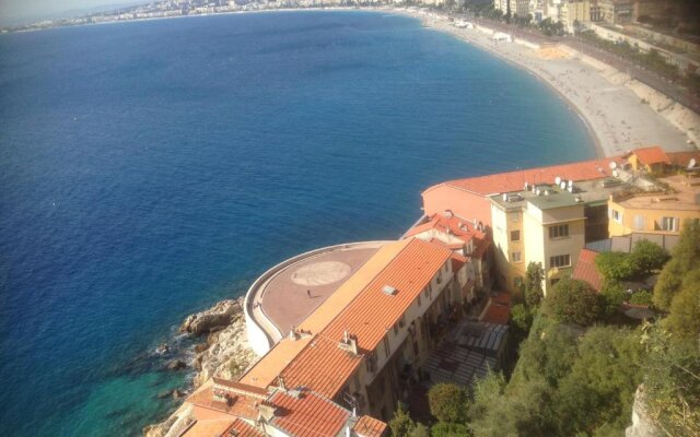 Long stay in Old town of Nice, Castle Hill