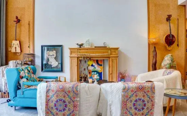 Hulun is a famous homestay