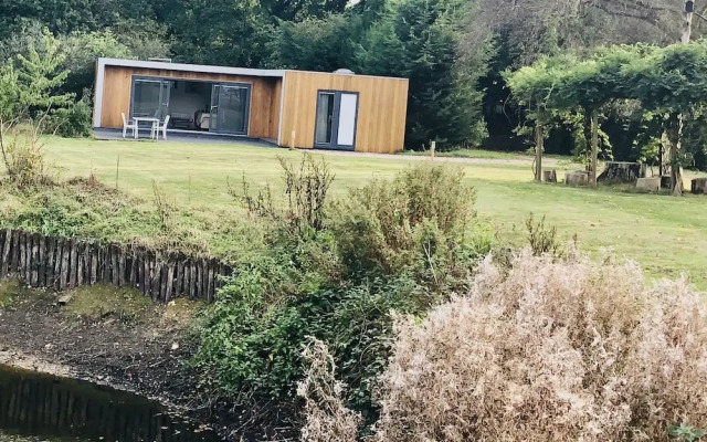 Countryside Annex- Sleeps 2, Free Parking & Garden