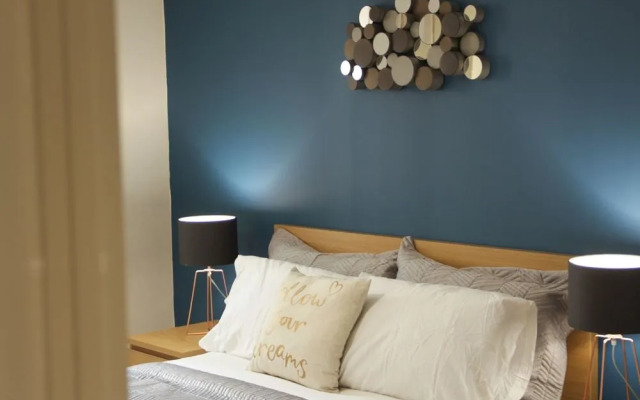 First Stay Apartments - The Postbox Suite