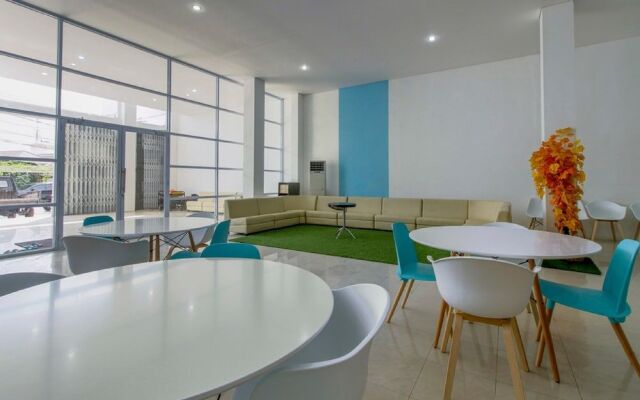 RedDoorz Plus @ Catania Soma Rajawali