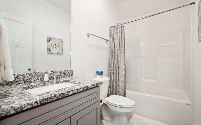 New Nashville House Near Downtown 4 Bedroom Home