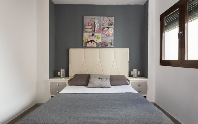 Simplistic Apartment in Granada near Generalife