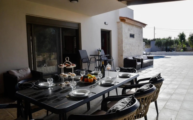 Beach Front Villa Katrin