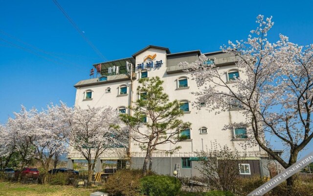 Yeoju Riverview Motel