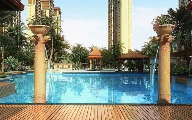 21° Holiday Hotel