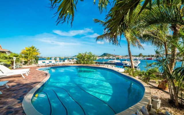 Masbango Luxury Penthouse at Jan Thiel