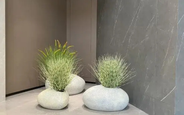 Yunjing Hotel (Luohe Shabei Dennis Convention and Exhibition Center)